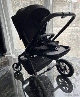 celý set kočiar MUUVO quick 4.0 čiernobiela kombinácia - 8
