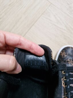 Guess cierne hnede bezove zlate monogram tenisky 36 a 38 - 8