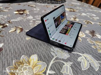 Samsung Z Fold 3 5G - 8