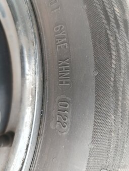 Predám letné pneumatiky na diskoch Peugeot 307 - 8