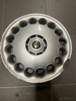 Predám puklice Alfa Romeo R15 – sada 4 kusy - 8