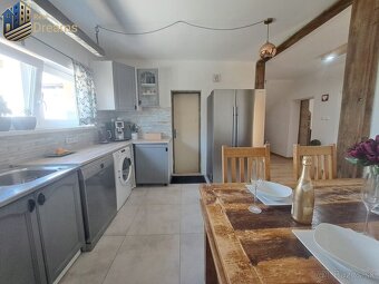 Exkluzívne na predaj 5 izbový rodinný dom - 8