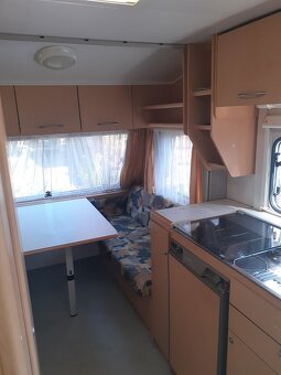 Karavan Delta 463D v dobrom stave, s veľkou markízou + strie - 8