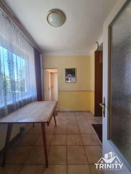 Na predaj 3-izbový podkrovný rodinný dom s garážou v meste N - 8