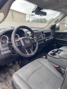 Dodge Ram 5.7 LIFT MODEL neni bourane 2013 - 8