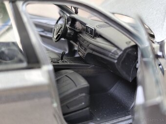 Predám 19 cm dlhé BMW X5 ------ NOVÝ, KOVOVÝ MODEL ( OTVÁRAT - 8