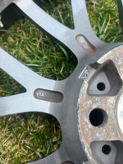 ASA REVOLUTION BY BBS 5x112 DVOJROZMER 8/9J R18 - 8