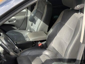 Predám Volkswagen Sharan 2.0 TDI BMT Highline 4MOTION - 8