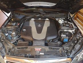 Mercedes-Benz E - 8