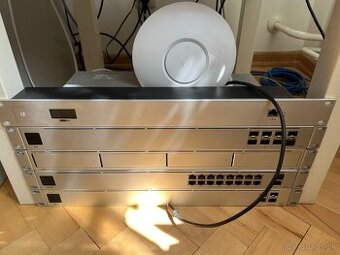 Ubiquiti Cloud Key Gen2+ + CKG2-RM (montazna sada do racku) - 8