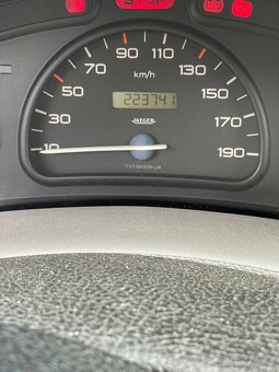 Peugeot 206 - 8