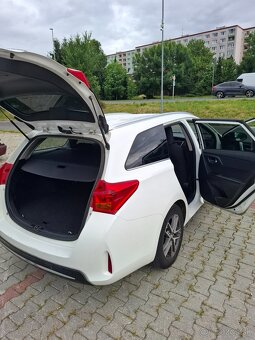 Toyota auris 1.4 Diesel 2014 - 8