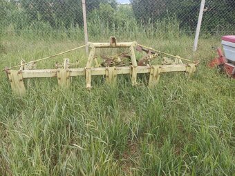 Predám poľnohospodársku techniku - 8