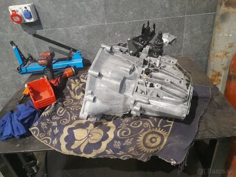 Motor a prevodovka 2,3 euro5 2013 - 8