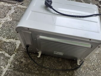 Predam elektricku miniruru chladnicku mraznicku minipracku - 8