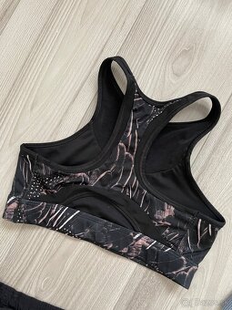 Športové oblečenie Gymshark/Nike vo výbornom stave - 8