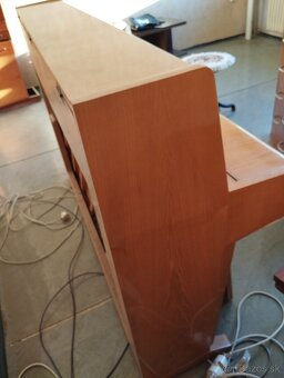 Klavír Forester - 8