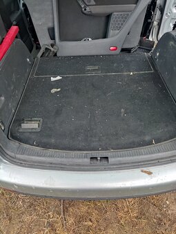 Touran 1,9TDi BLS 77kw 2008 - 8