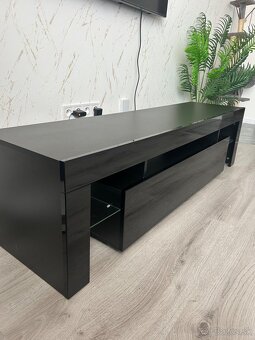 TV stolík - 8