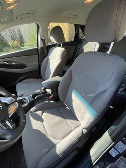 Predám Hyundai i30 1.5 DPI Family, 2021, 44 800 km, záruka, - 8