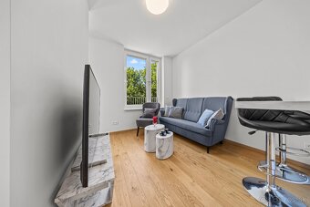 Na prenájom zariadený 2,5 izb. byt s balk. vo VYDRICI - 8