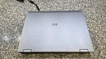 Predam HP laptop v krasnom stave, 2 jadro, 4GB RAM, SSD - 8