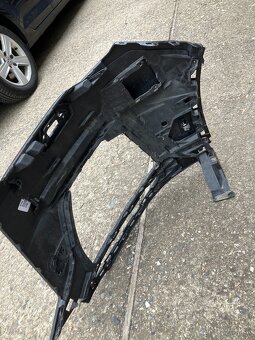 predni naraznik audi q7 20-24 s-line cerny 6pdc - 8