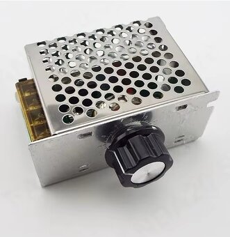 Regutor otáčok alebo výkonu - 8