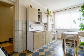 REZERVOVANÉ - Exkluzívny predaj rodinného domu v obci Skalka - 8