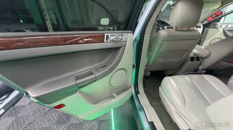 Chrysler Pacifica Touring. 3.6 - 8