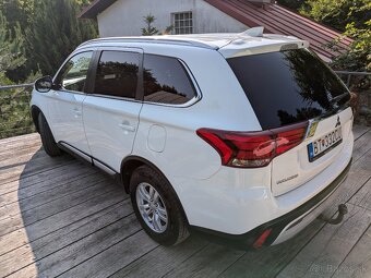 Mitsubishi Outlander SUV 2.0 MIVEC 4WD r.v.2021 - 8