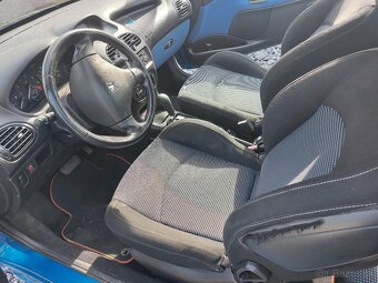 Peugeot 206 CC - cabrio 1.6 benzín 88kw. Automat - 8