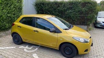 Mazda 2 - 8