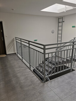 SENEC - NA PRENÁJOM - veľkometrážny 2 izbový byt s vlastným - 8