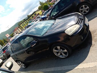 Wolkswagen Golf5 - 8