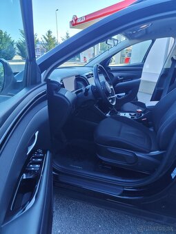 Hyundai Tucson NX4e - Family - 8