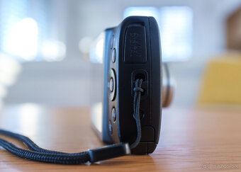 Canon PowerShot A4050 IS - 8