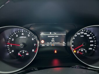 KIA Ceed 1,5 T-GDi 7DCT GOLD Gold+ MY25 - 8