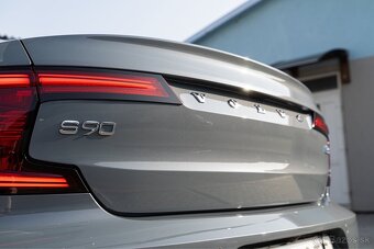 Volvo S90 B5 Ultimate Dark AWD - 8