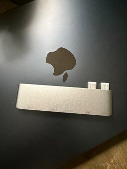 Apple Macbook Air M2 16/256gb - 8