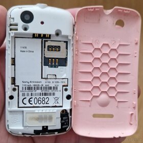 Sony Ericsson W100i, ružový walkman - 8