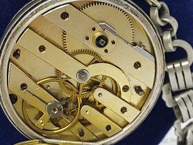 starožitné hodinky na kľúčik so šatlénom na predaj funkčné K - 8