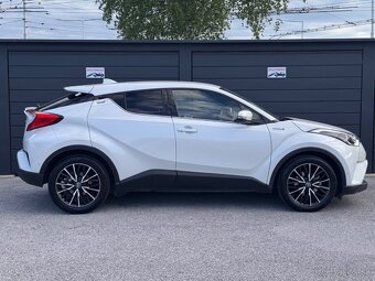 Toyota C-HR 1.8 Hybrid Executive E-CVT FWD - 8