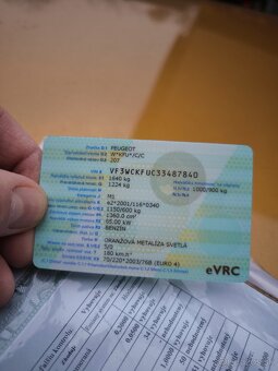 Predám Peugeot 207 5P benzín 1,4 65kw - 8