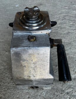 Zdvihák / Hever - 8