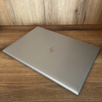 HP EliteBook 860 G10 TOUCH\ +záruka - 8