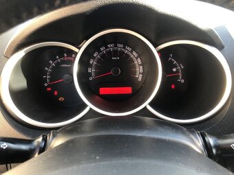 Predam Kia Venga 1,6 CRDI 16V - 8