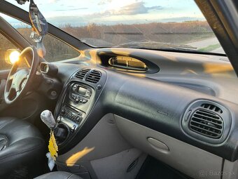 Citroën Xara Picasso - 8
