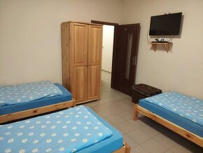 Prenajom rodinného domu VOĽNÁ OPÁŤ OD 1.OKTÓBRA - 8