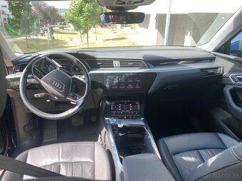 Predám audi e-tron len 67000km Servis 1majitel Quattro 50 - 8
